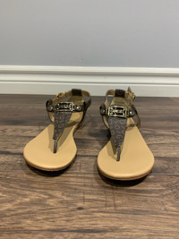 Guess size 7.5 flat sandals 