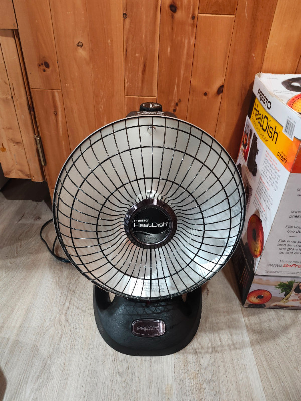Chaufrette électrique Presto HeatDish fonctionne très bien 80$ dans Chauffages et humidificateurs  à Longueuil/Rive Sud - Image 2