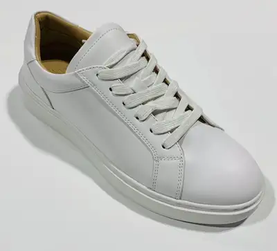 New Santino Luciano Sneaker men’s size 7, View more