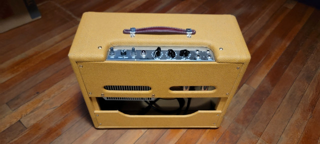 Fender '57 Custom Deluxe Amplifier in Amps & Pedals in City of Toronto - Image 3