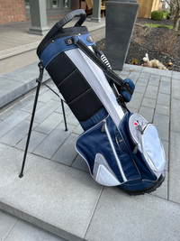 Hockey Canada golf bag carry