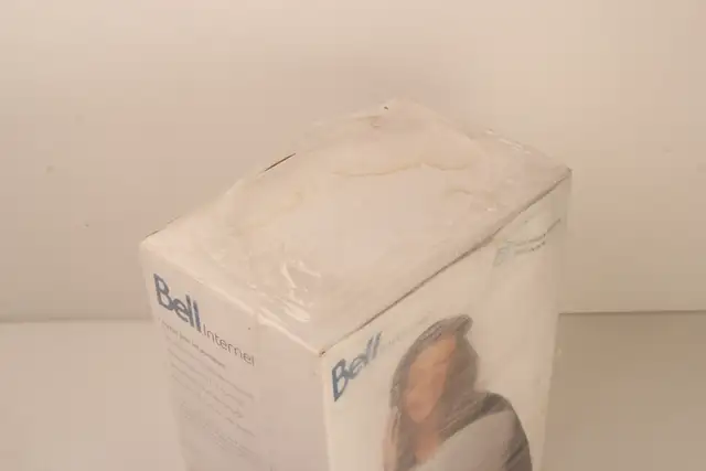 Bell 2WIRE 2701HG-G High Speed DSL Wireless Modem Router WiFi in Networking in City of Toronto - Image 8