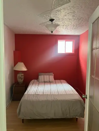 Room To Rent 750$/month (HULL,QC) 5min to Ottawa