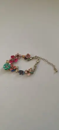 Floral bracelet 