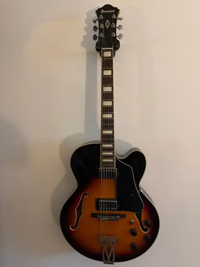 guitare Holloway body Ibanez, View more