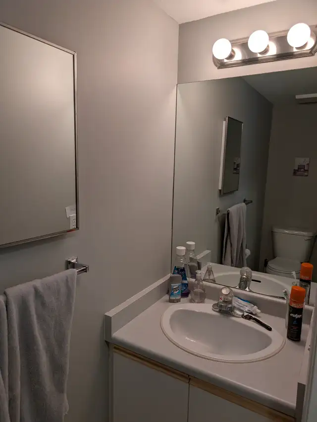 Fully furnished 2 bed, 1.5 bath condo Avail July 1st, 2025 in Long Term Rentals in Kamloops - Image 7