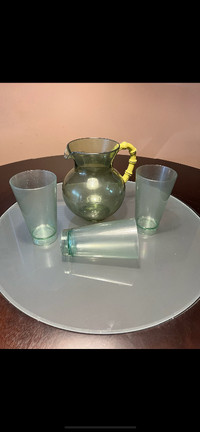 Juice jug and 3 glasses