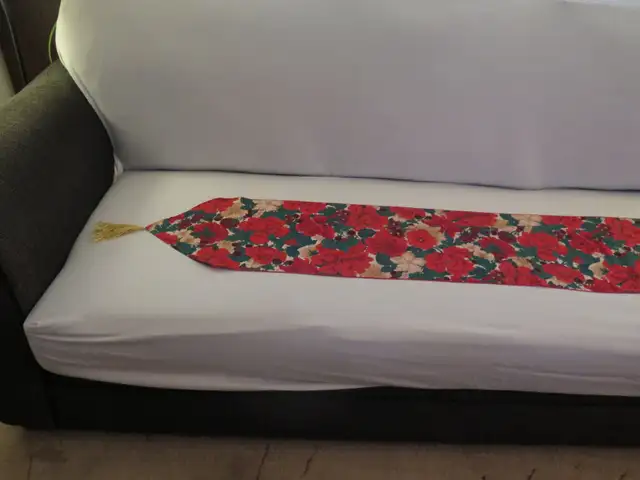 FABRIC TABLE RUNNER64330166303875120