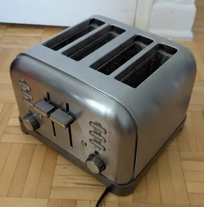Cuisinart 4 slice stainless steel toaster RBT-380C, View more