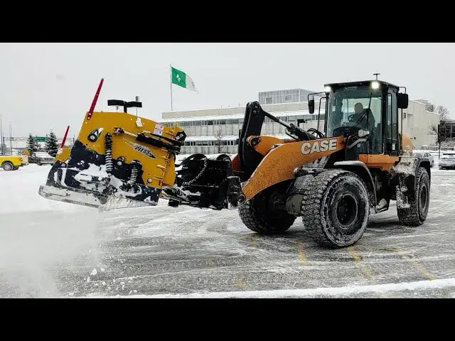 LOADER OPERATORS WANTED – TORONTO SNOW PLOWING598688496732098561