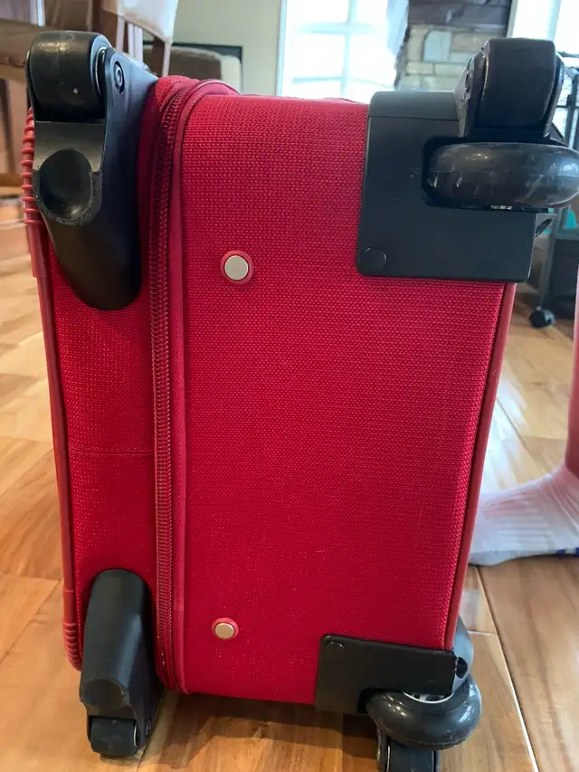 Samsonite small suitcase in Other in London - Image 11