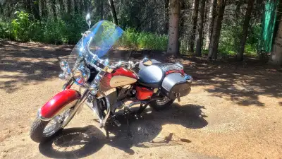 Aug. 2015, I bought it with 3,256 kms July 2025, I am only at 3,593 kms Hubby added crash bars, new...