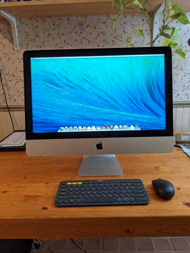 Apple iMac 21.5inch (late-2013) in Desktop Computers in City of Halifax - Image 3