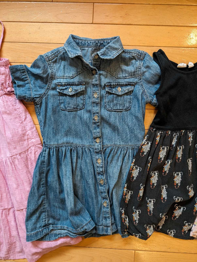 Girls summer dresses GAP size XS (4-5) in Kids & Youth in Ottawa - Image 3