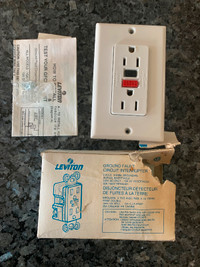 Leviton Decora GFI Plug 15A/125V