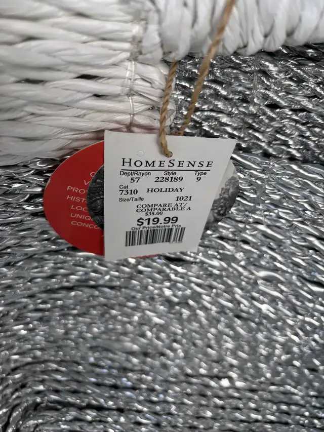 Baskets from HomeSense in Home Décor & Accents in Saskatoon - Image 4