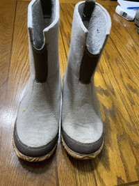 Sorrel boots. Size 9