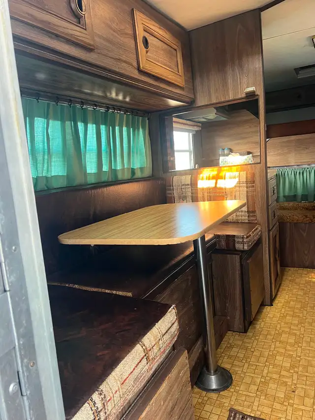 10.5 Foot Truck Camper in Travel Trailers & Campers in Port Alberni - Image 8