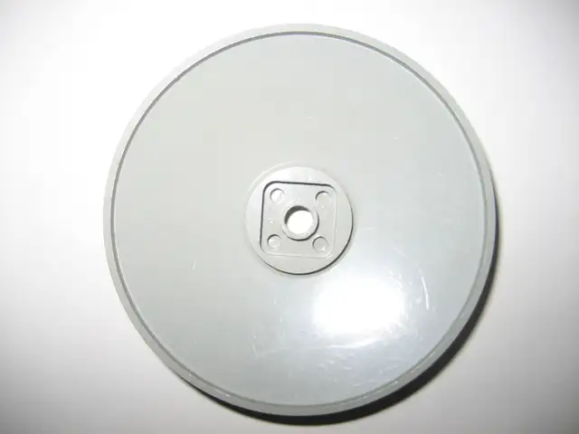 Lego Star Wars Millennium Falcon 8x8 Printed Dish 4488 in Toys & Games in City of Toronto - Image 3