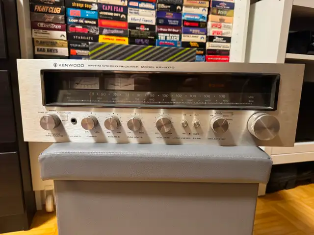 Vintage Silver Face Kenwood KR-4070 Stereo Receiver Sounds Great in General Electronics in City of Toronto - Image 3