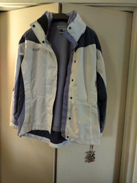 WOMENS WHITE COLUMBIA SKI JACKET