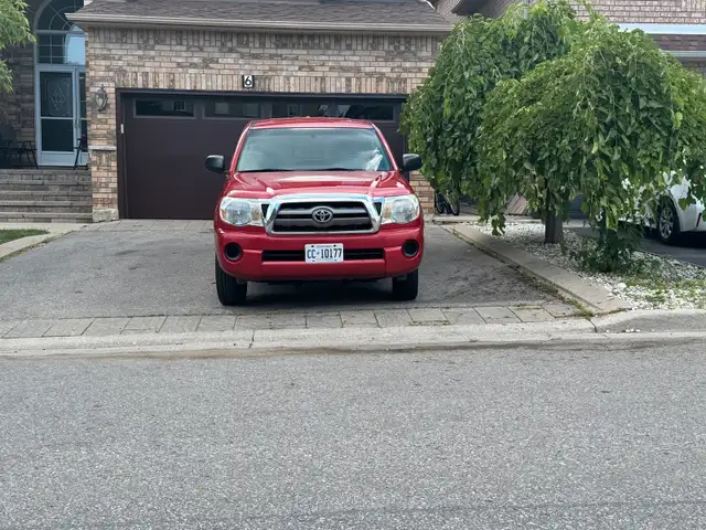 Toyota Taccoma in Cars & Trucks in Mississauga / Peel Region - Image 5