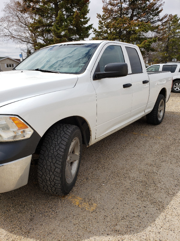 2015 Dodge Ram 1500 -No Accident in Cars & Trucks in Edmonton - Image 2