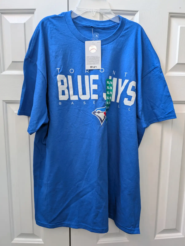 Blue Jay T-Shirt, Men's XL, BNWT..$15.00