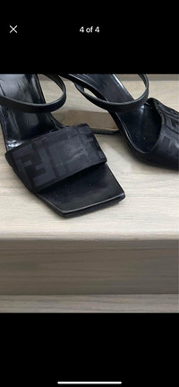 GUC size 6 Fendi heels