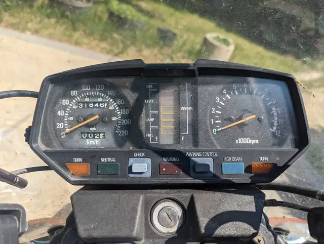 1982 Yamaha XJ750 Maxim in Street, Cruisers & Choppers in Winnipeg - Image 8