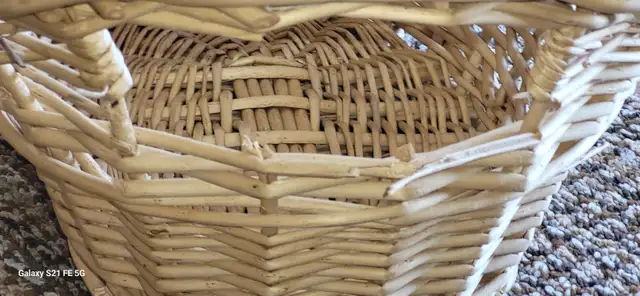 Wicker Basket in Home Décor & Accents in Lethbridge - Image 3
