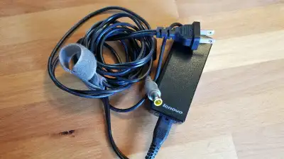 92P1156 SMALL FORM FACTOR Original Lenovo power supply 65W 20V, View more