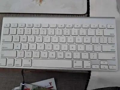 Apple Wireless Keyboard A1314, View more
