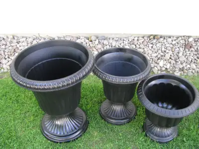 3 Pots a fleurs, View more