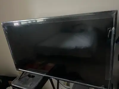 40” tlc hdtv, View more