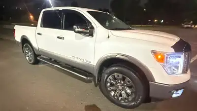 2018 nissan titan platinum reserve, 2 owners same family and was purchased brand new from dealer, ha...
