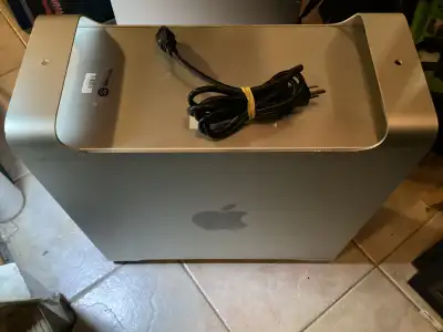 APPLE A1289 MAC PRO TOWER DESKTOP COMPUTER CIRCA (2009-2012), View more