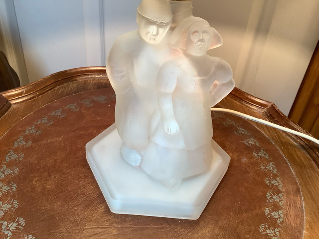 Vintage L&E Smith’s “Dutch Couple” Frosted White Glass Lamp  in Indoor Lighting & Fans in Belleville - Image 3