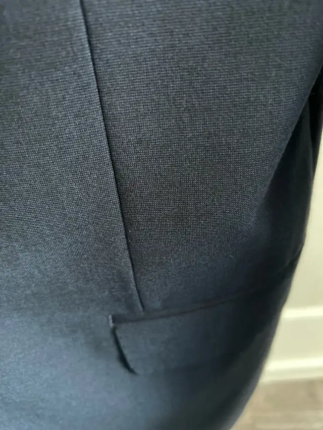 Men’s H & M navy blue suit, Size 38R, Skinny fit in Men's in City of Toronto - Image 5