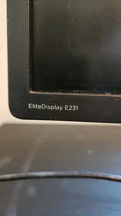 HP EliteDisplay E231, View more