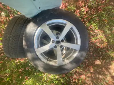 4 Porsche rims no damage 235/60/R16.and two rims are 235/60/R18 Tires are free brand is Pirelli. One...
