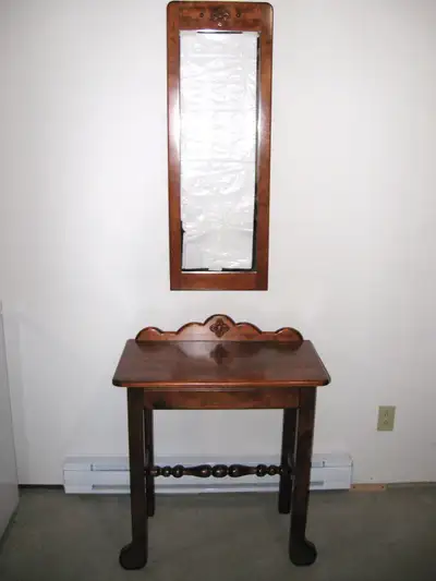 Tables d'appoint neuves, View more
