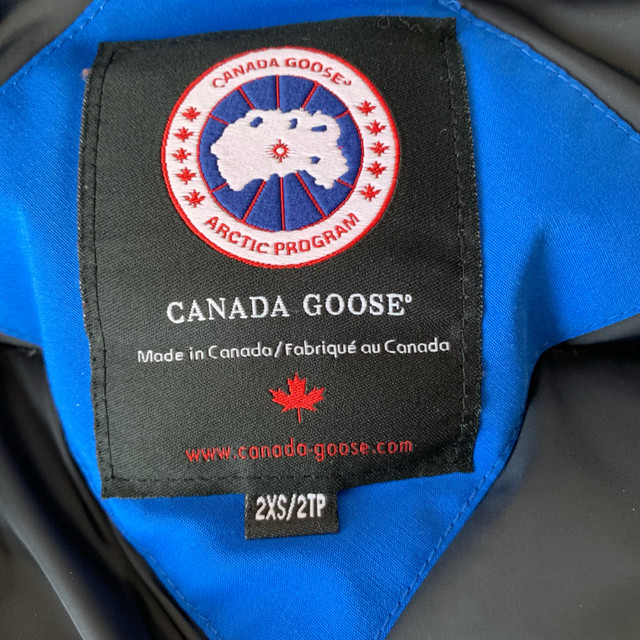 Canada Goose Polar Bear Edition Women Winter Coat dans Femmes - Hauts et vêtements d'extérieur  à Ville de Toronto - Image 4