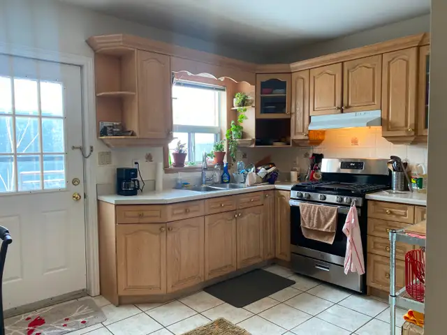 Private Room for Rent with 2 lovely humans and cats- Bloorcourt in Room Rentals & Roommates in City of Toronto - Image 4