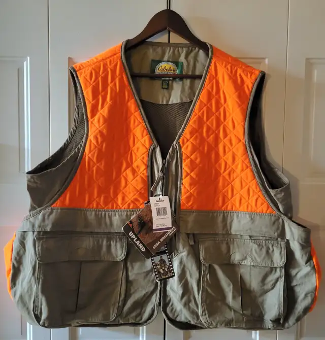 M12 heated camo / Cabelas Upland vest / Taylor stitch wool pants in Men's in Red Deer - Image 6