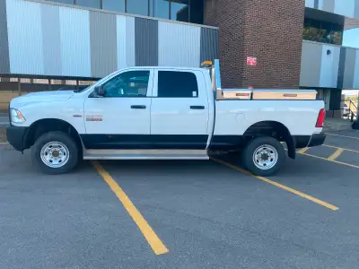 2015 Ram 2500 4dr Crew Cab 6.3 ft. HEMI 5.7L V8 Transmission 6-Speed Shiftable Automatic Odometer: 2...