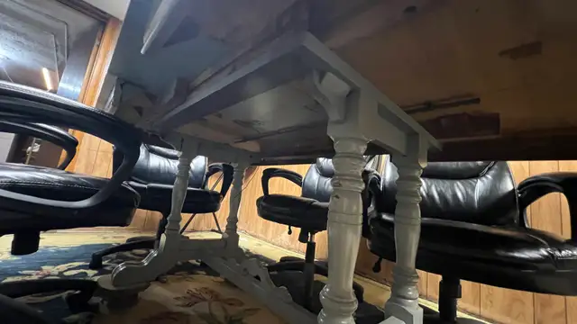 Board Game Dining Table (Extendable) in Other Tables in Hamilton - Image 8