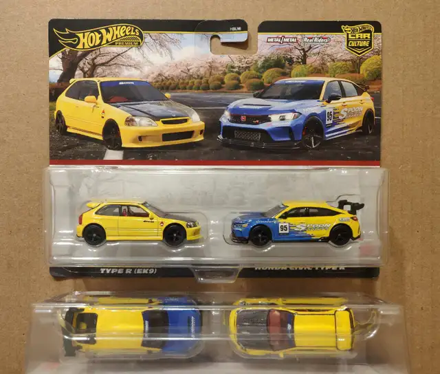 Hot Wheels Car Culture Spoon Honda Civic Type R 1:64 diecast car in Toys & Games in City of Toronto - Image 2