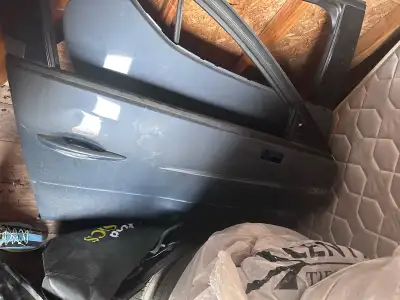 There are spare parts for the front and rear doors of the Mazda 3 GT 2019 in stock. locks, glass, gl...