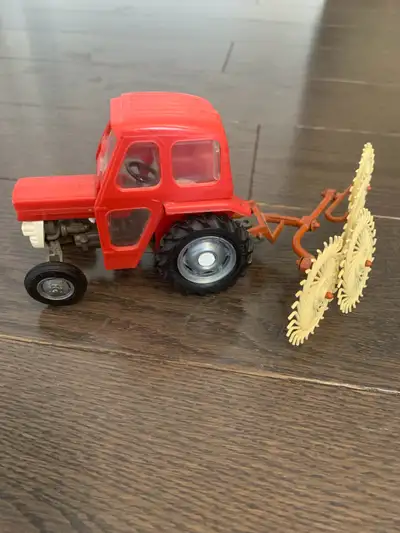 Rare Britains 9529 Massey Ferguson 135 Tractor with Cab and Rake, View more